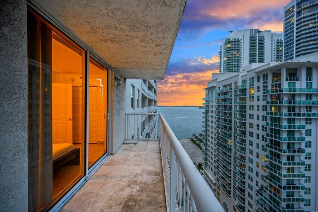 40Th Floor Priceless Unit Central Location Miami Exteriör bild